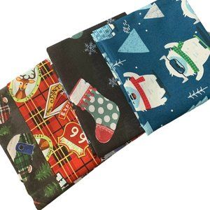 Lot of 4 Cotton Fabric Fat Quarters Christmas